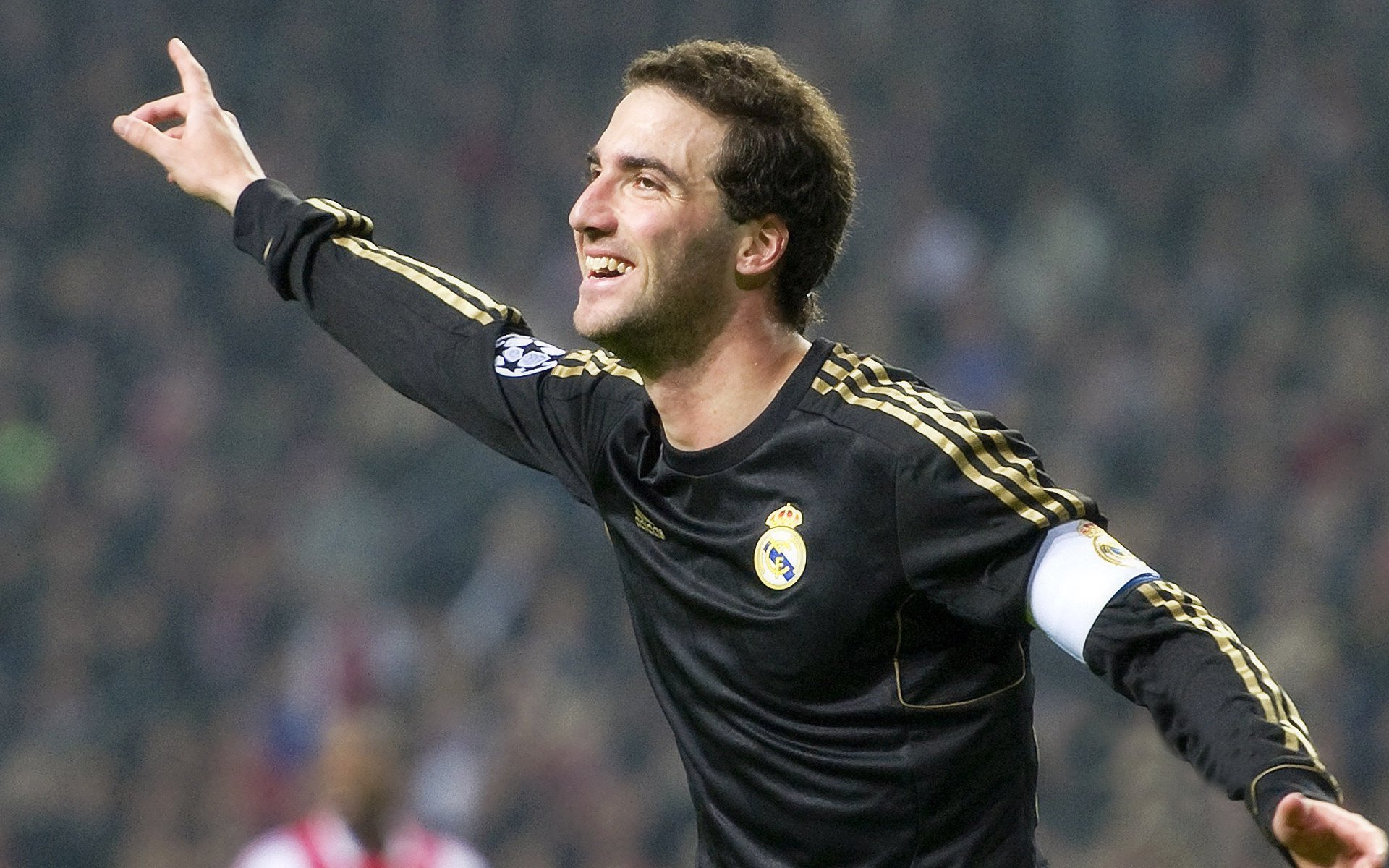 马赛队在近期一场大比赛中赢得胜利，展现出强大实力，马赛队历史